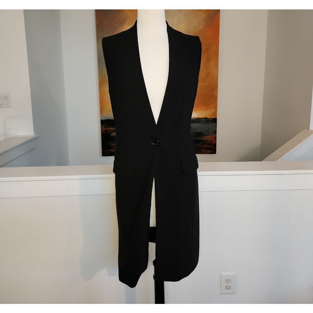 Halogen Black Sleeveless Vest SIZE S